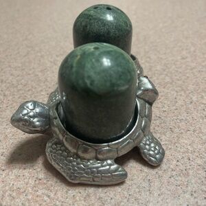 Arthur Court Turtles Salt & Pepper Set